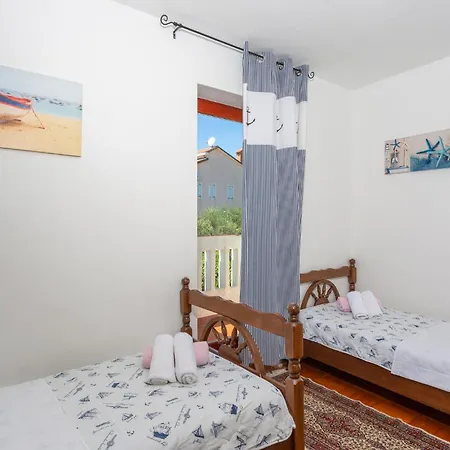 3 Bedroom Stunning In Krk