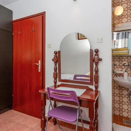 Apartamento 3 Bedroom Stunning In Krk Krk Town