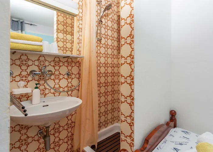 3 Bedroom Stunning In Krk Apartament Veglia