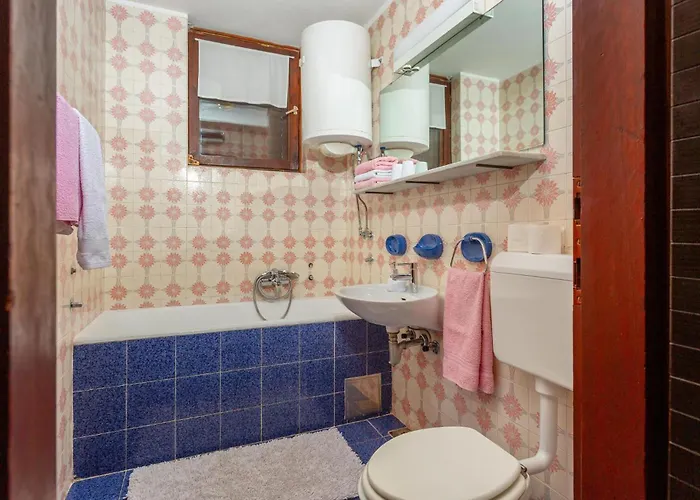 3 Bedroom Stunning In Krk * Veglia