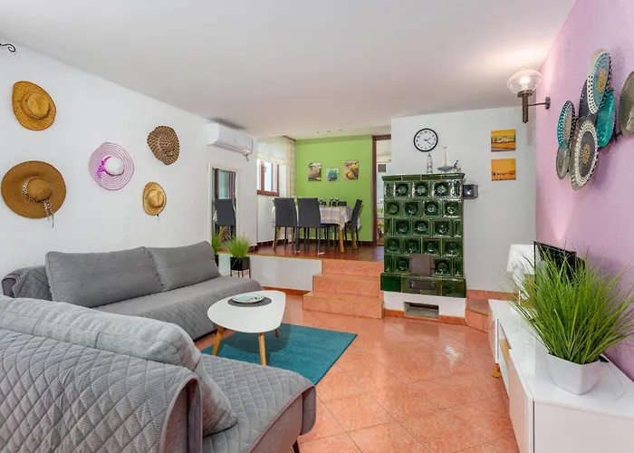 3 Bedroom Stunning In Krk Veglia