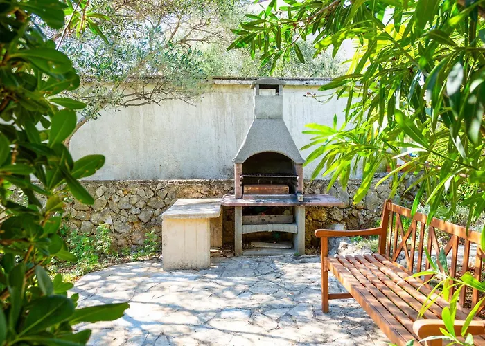 3 Bedroom Stunning In Krk Apartament Veglia