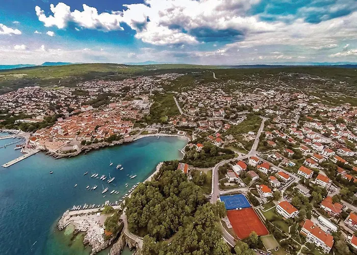 3 Bedroom Stunning In Krk Apartament Veglia